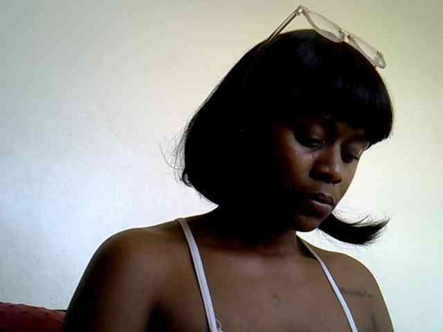 LAYLAAH webcam
