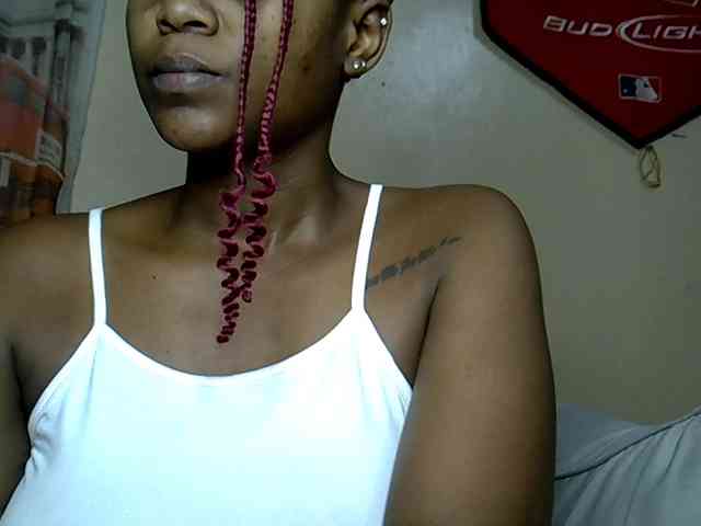 LAYLAAH webcam