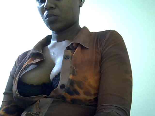 LAYLAAH webcam