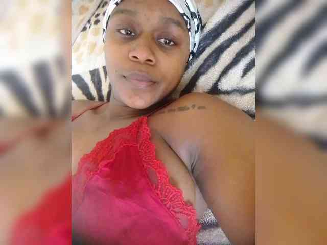 LAYLAAH webcam