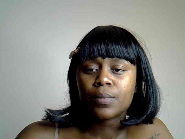 LAYLAAH webcam