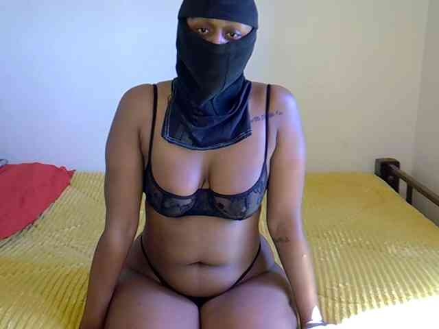 Model: SquirtLaylaah