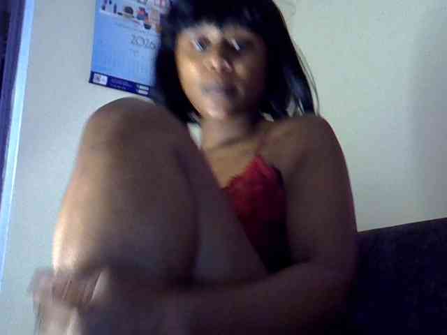 LAYLAAH webcam
