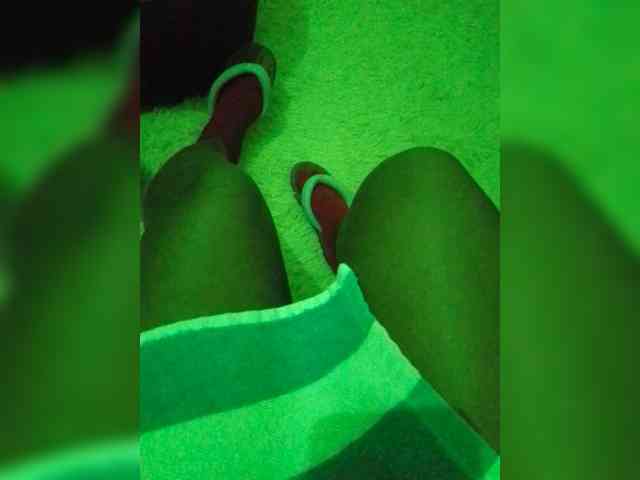 LAYLAAH webcam