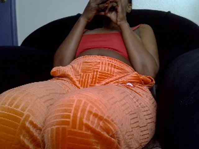 LAYLAAH webcam