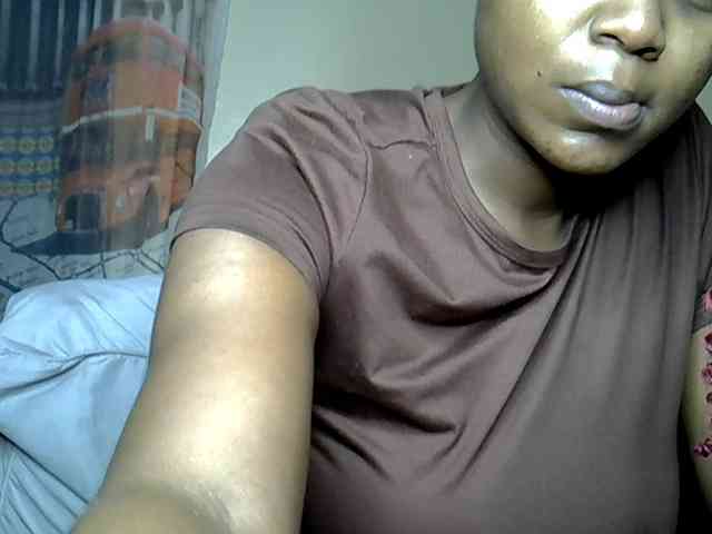 LAYLAAH webcam