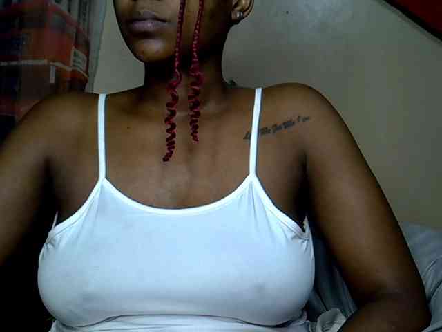 LAYLAAH webcam