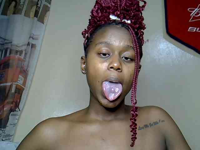 LAYLAAH webcam