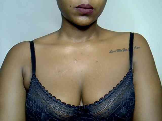 Model: SquirtLaylaah
