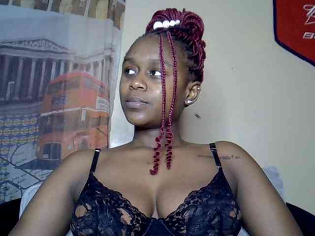 LAYLAAH webcam