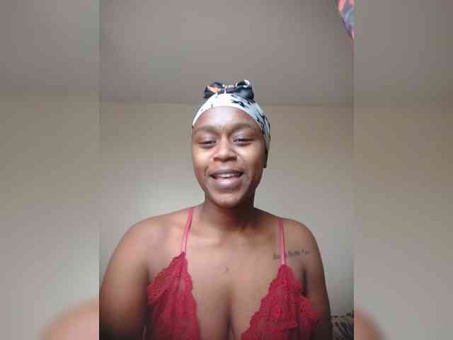 LAYLAAH webcam