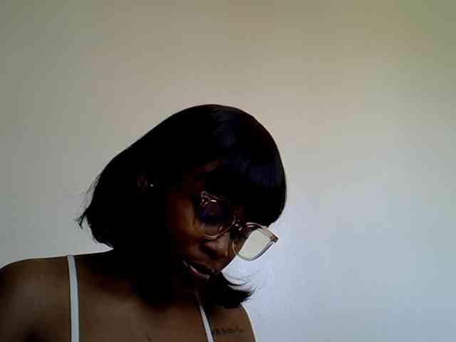 LAYLAAH webcam