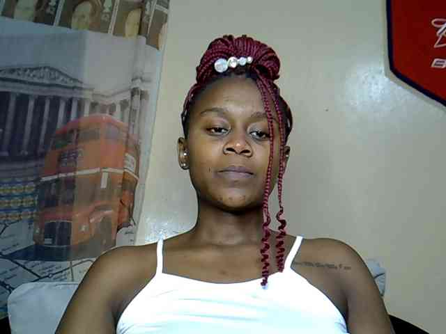 LAYLAAH webcam