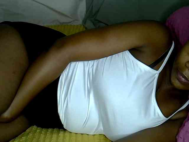 Modella: LAYLAAH