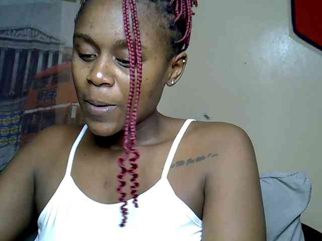 LAYLAAH webcam