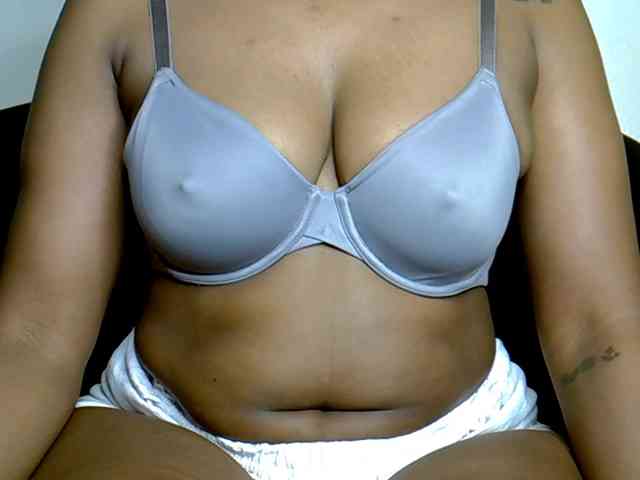 Model: SquirtLaylaah