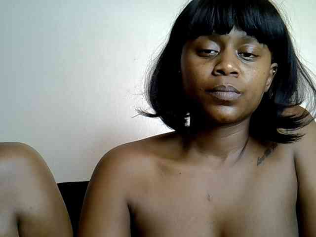 LAYLAAH webcam