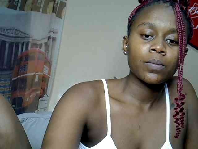LAYLAAH webcam