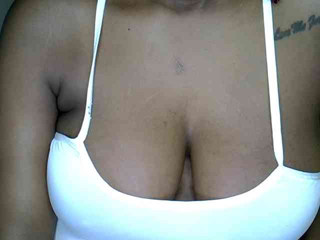 Modella: LAYLAAH