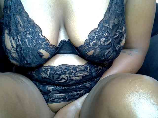 Model: SquirtLaylaah