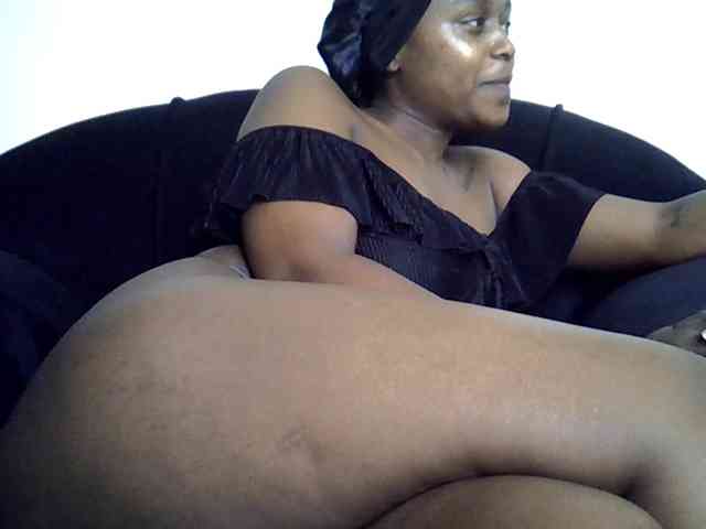 LAYLAAH webcam
