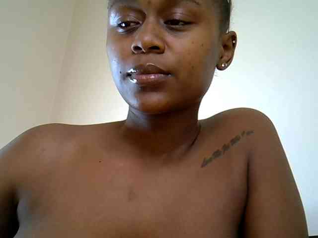 LAYLAAH webcam