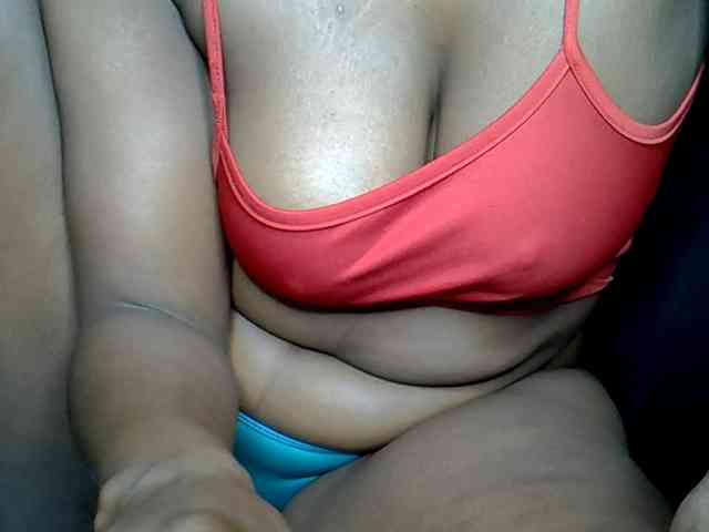 SquirtLaylaah webcam