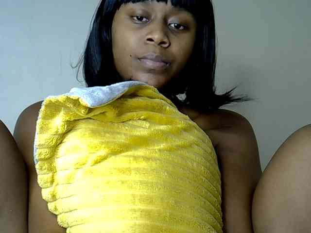 LAYLAAH webcam