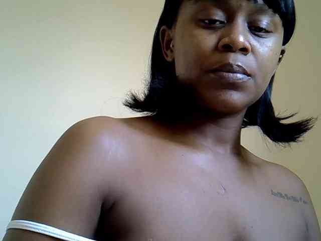 LAYLAAH webcam