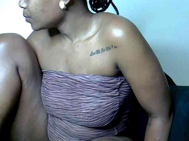 Model: SquirtLaylaah