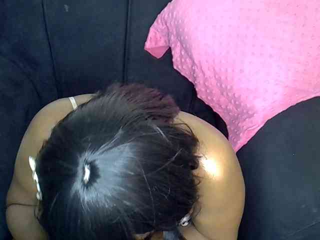 LAYLAAH webcam