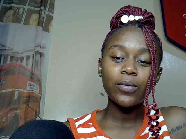 LAYLAAH webcam