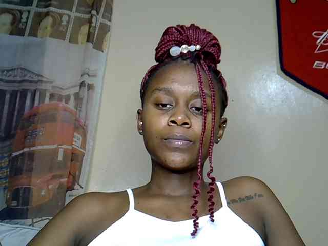 LAYLAAH webcam