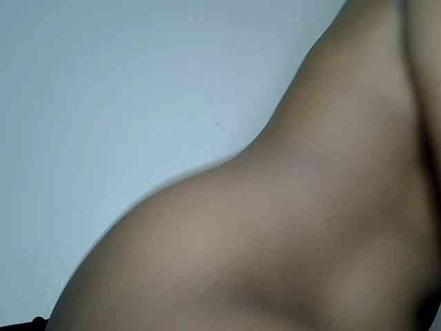 LAYLAAH webcam