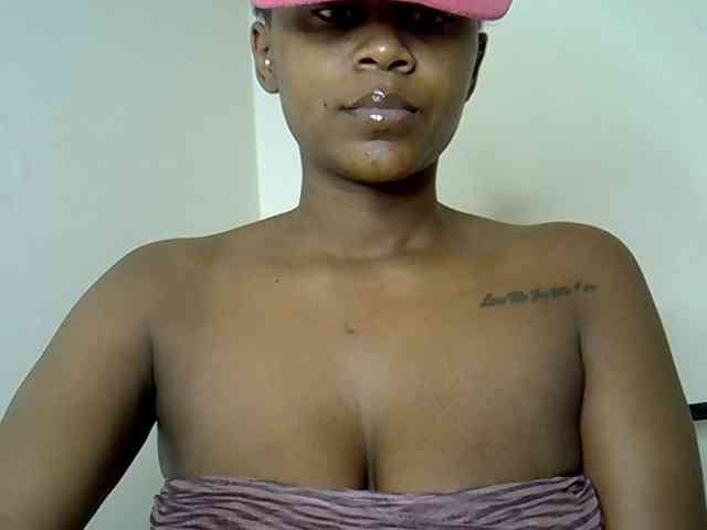 LAYLAAH webcam