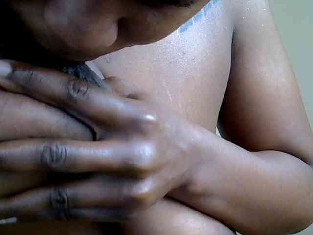LAYLAAH webcam
