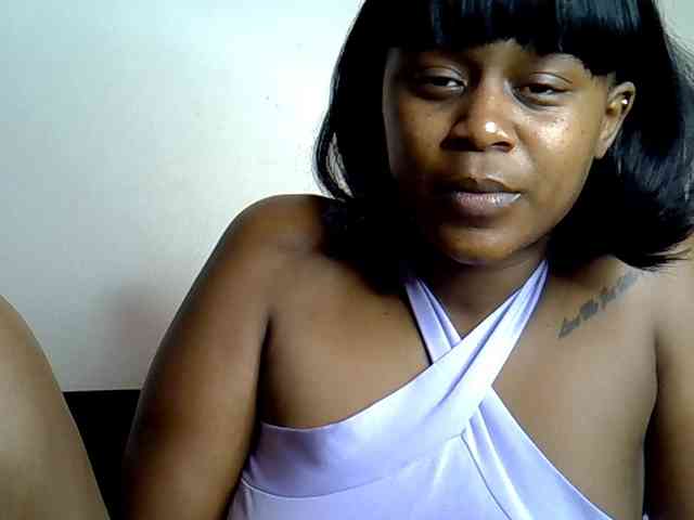 LAYLAAH webcam
