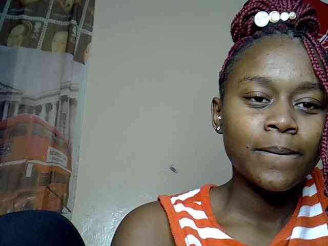 LAYLAAH webcam