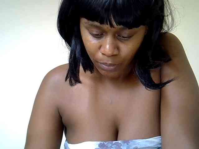 LAYLAAH webcam