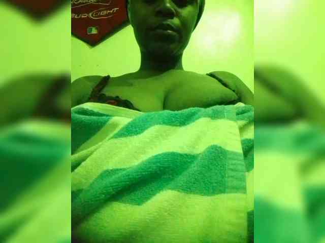 LAYLAAH webcam