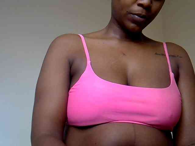LAYLAAH webcam