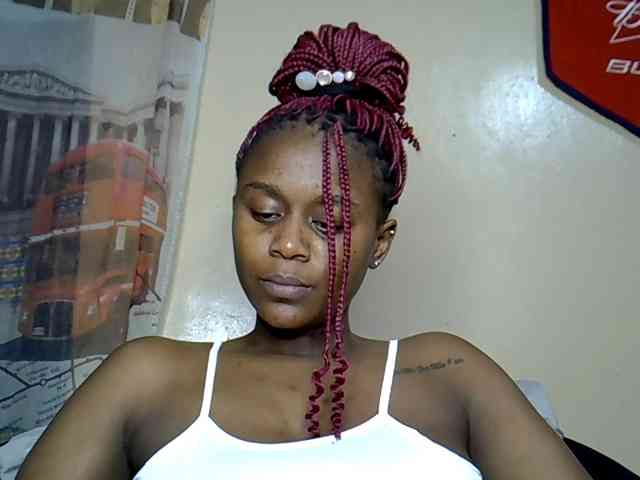 LAYLAAH webcam