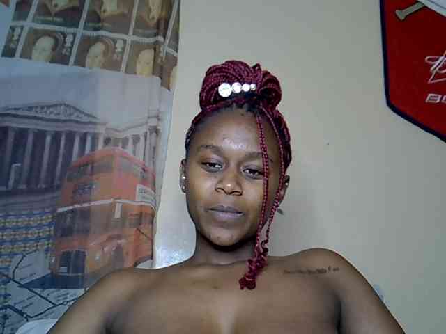 LAYLAAH webcam