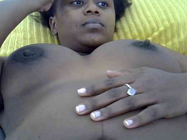 LAYLAAH webcam