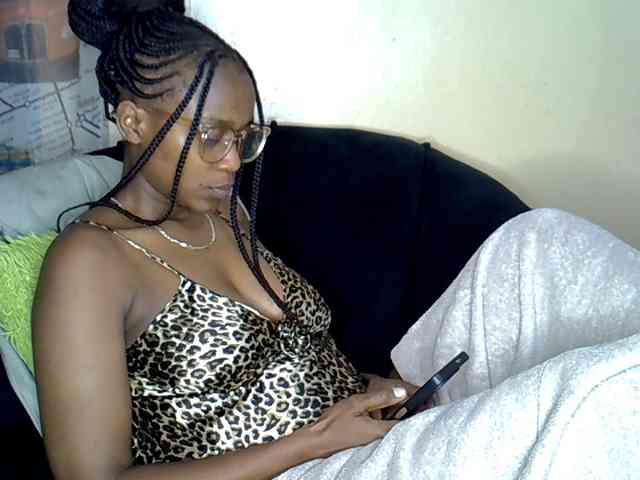 LAYLAAH webcam