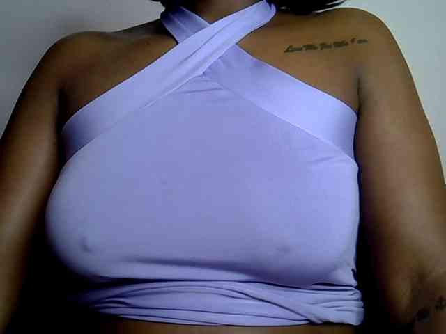 LAYLAAH webcam