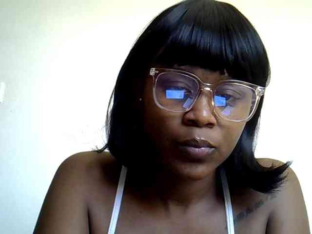 LAYLAAH webcam