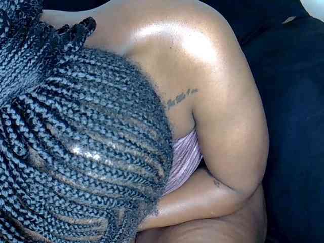 Model: SquirtLaylaah
