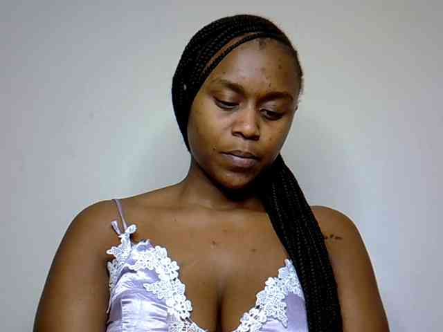Model: SquirtLaylaah
