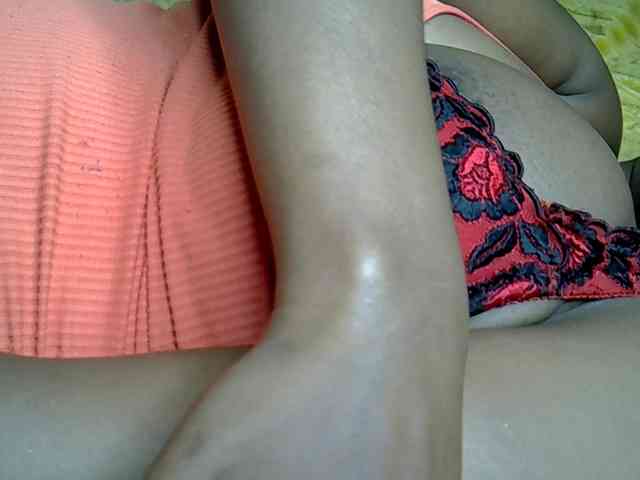 LAYLAAH webcam